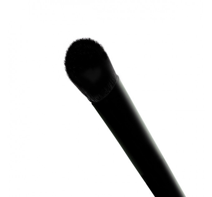 Кисть для растушевки теней Makeup Revolution Pro E103 Eyeshadow Blending Brush